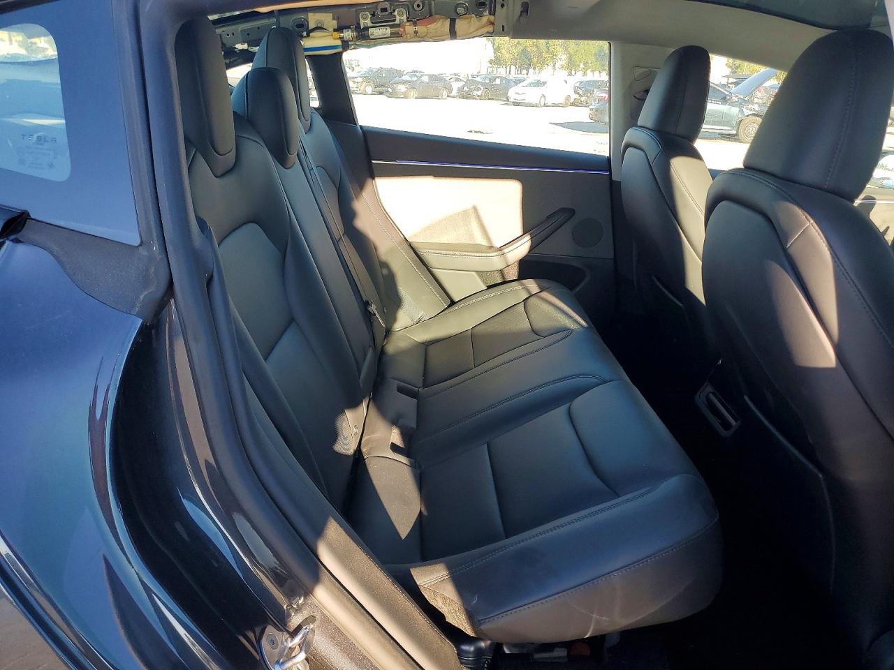 2024 TESLA MODEL 3 photo 10