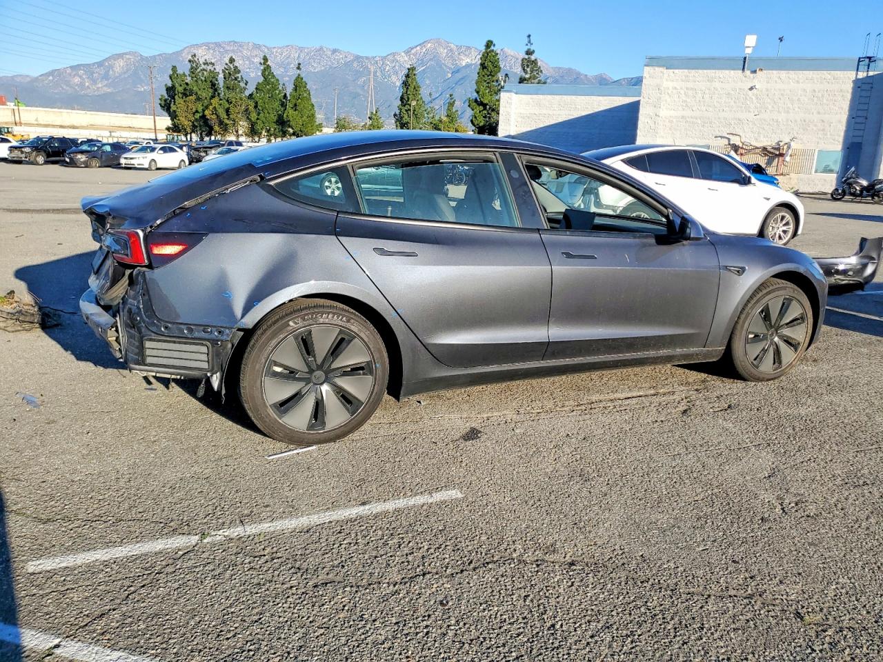 2024 TESLA MODEL 3 photo 3
