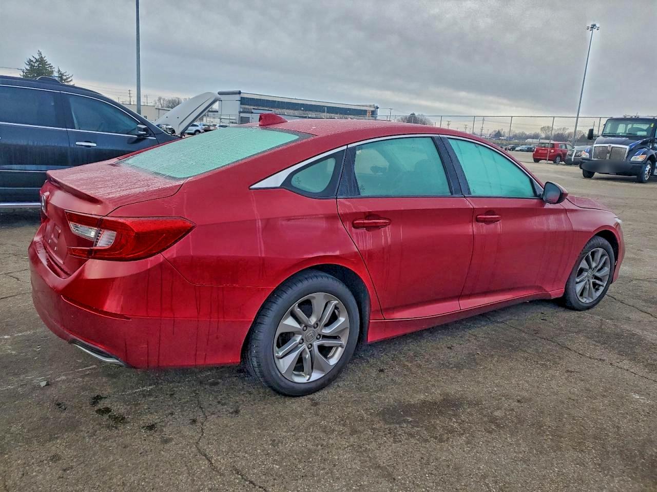 2018 HONDA ACCORD LX photo 3