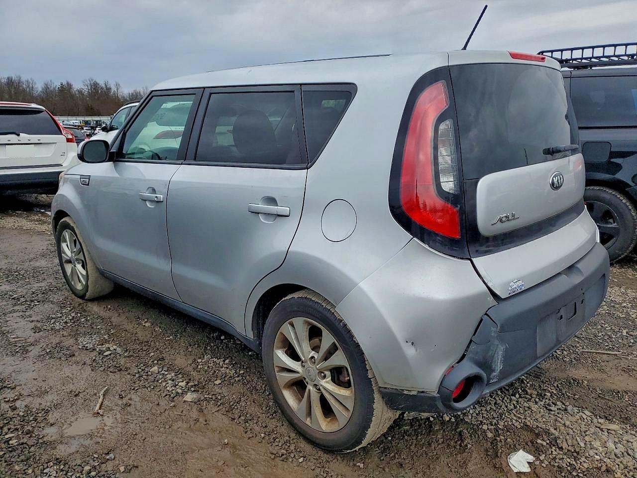 2015 KIA SOUL + photo 2