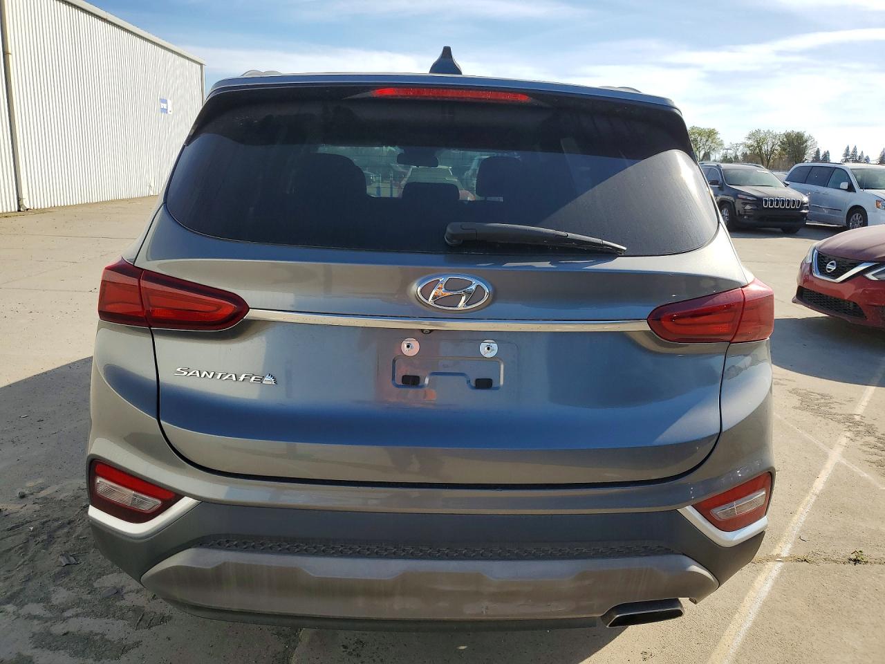 2019 HYUNDAI SANTA FE SE photo 6