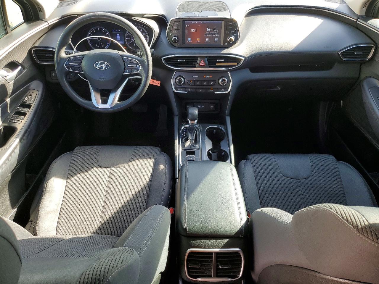 2019 HYUNDAI SANTA FE SE photo 8
