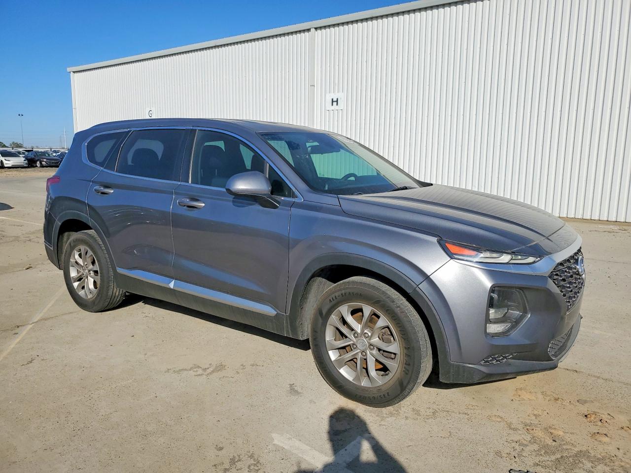 2019 HYUNDAI SANTA FE SE photo 4