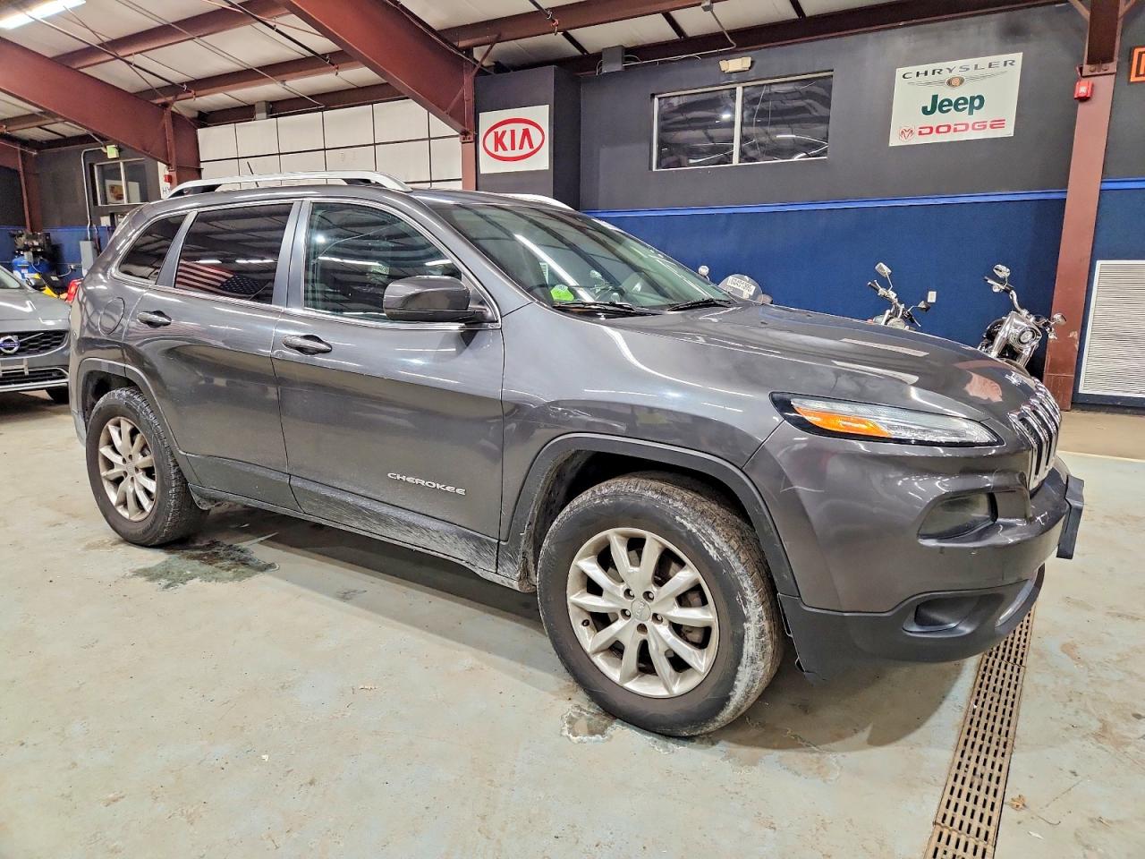2015 JEEP CHEROKEE LIMITED photo 4
