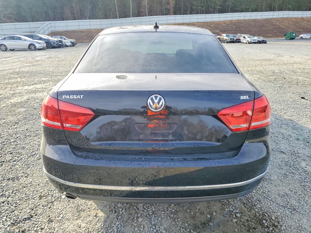 2012 VOLKSWAGEN PASSAT SEL photo 6