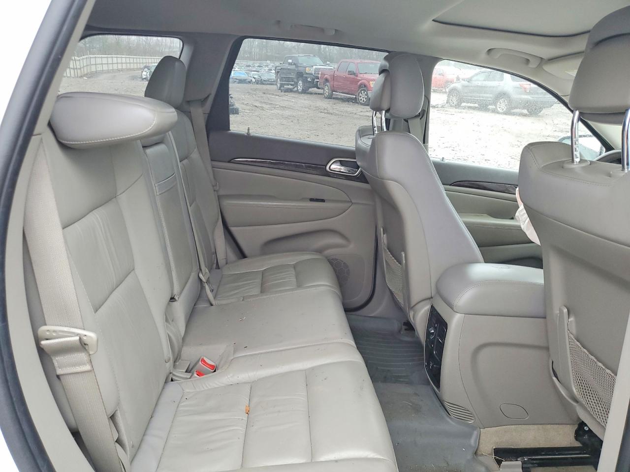 2012 JEEP GRAND CHEROKEE LAREDO photo 11