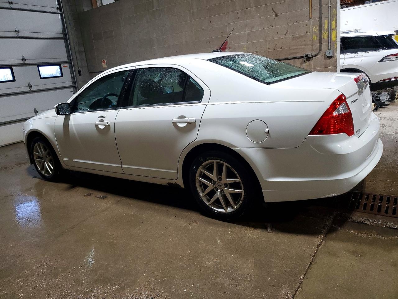 2011 FORD FUSION SEL photo 2