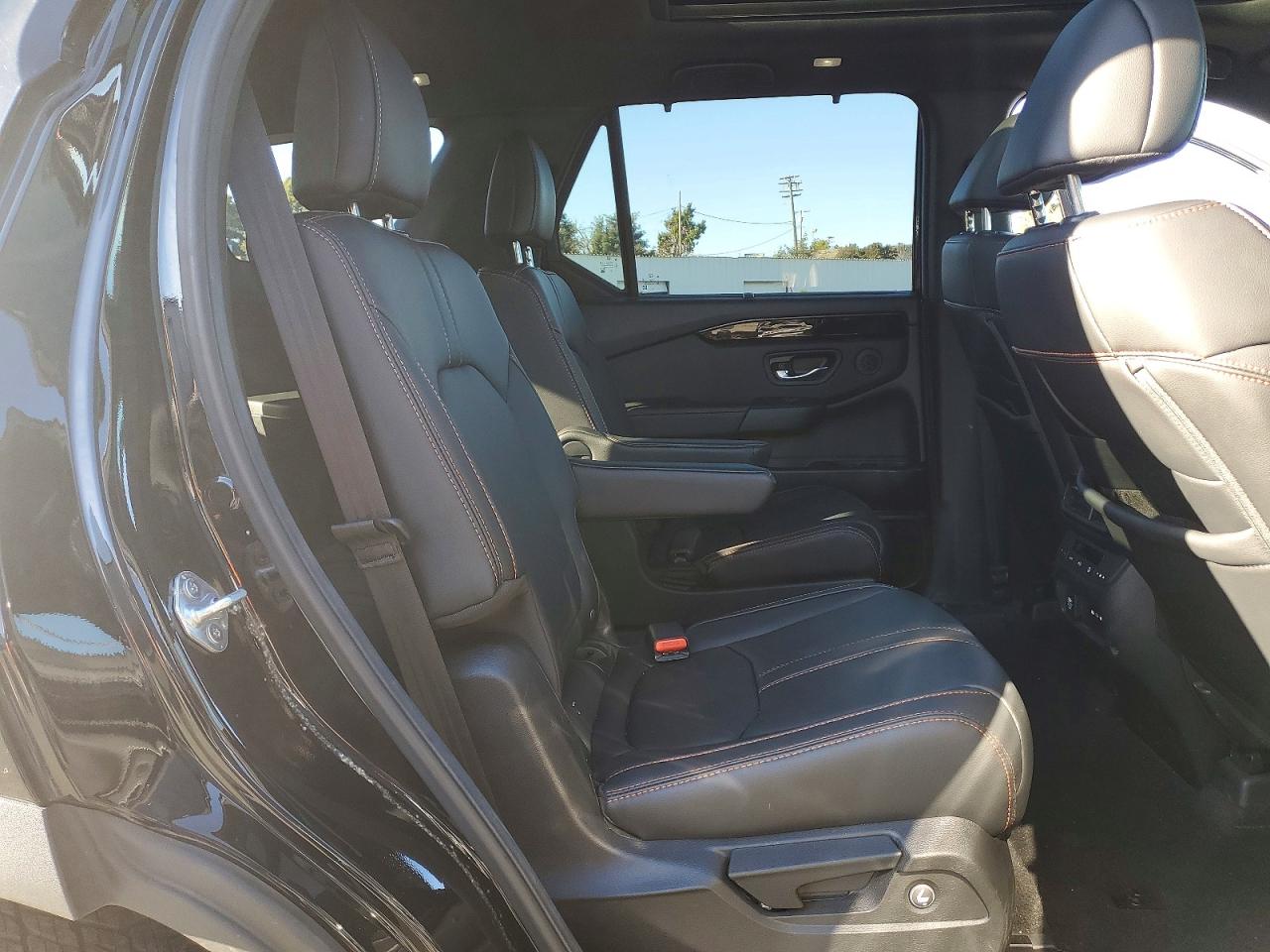 2025 HONDA PILOT TRAILSPORT photo 11