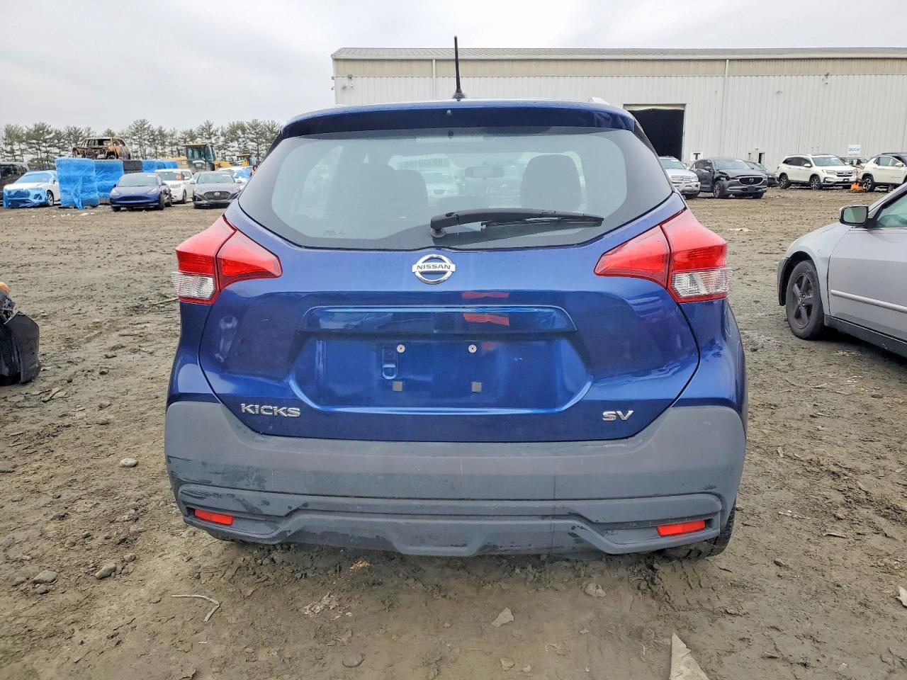 2019 NISSAN KICKS S photo 6
