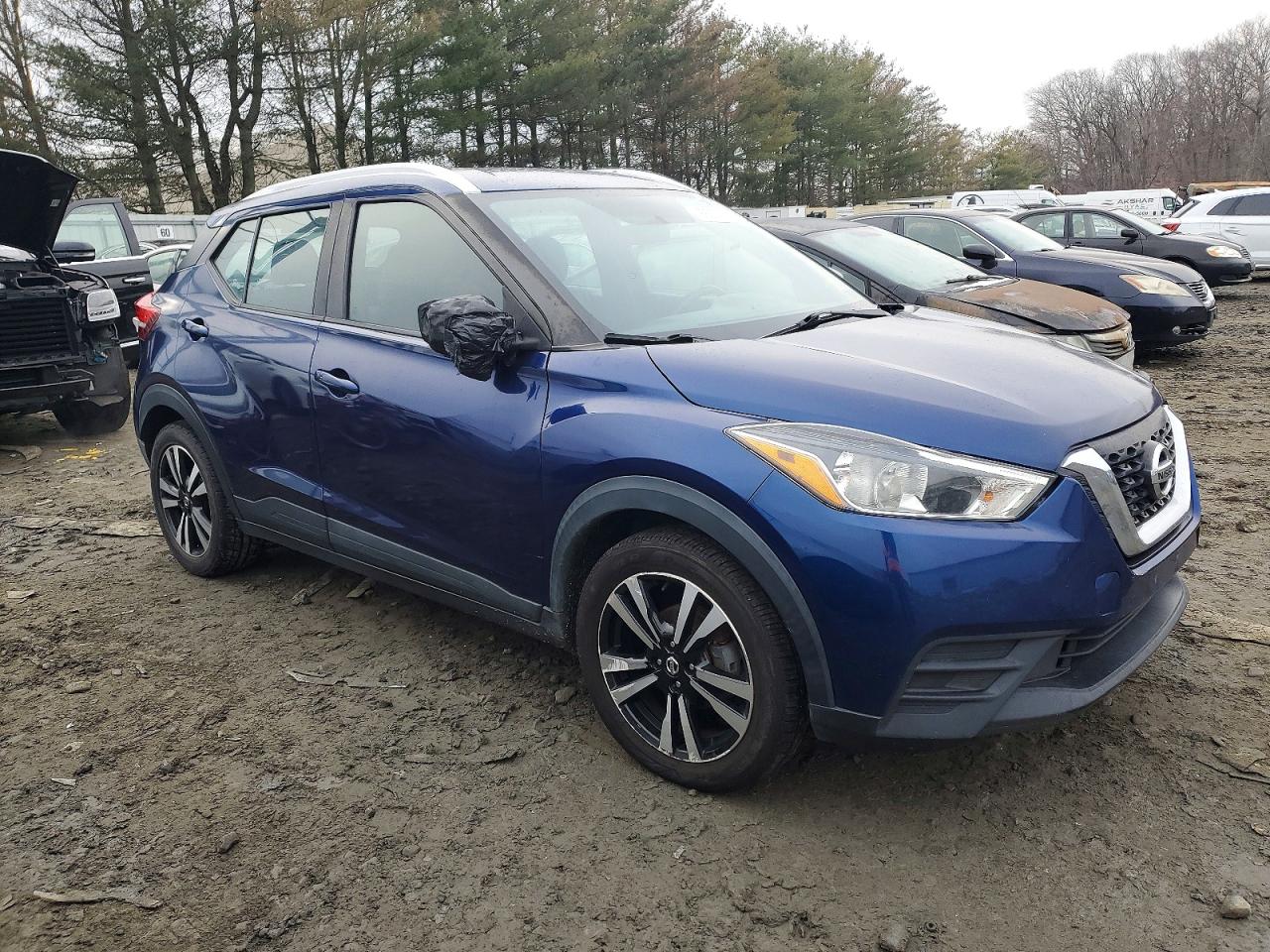 2019 NISSAN KICKS S photo 4