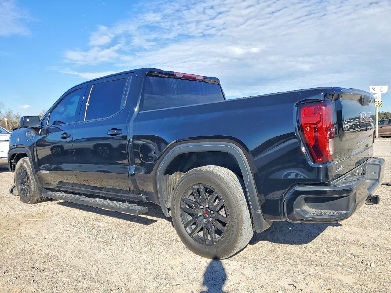 2021 GMC SIERRA C1500 ELEVATION photo 2