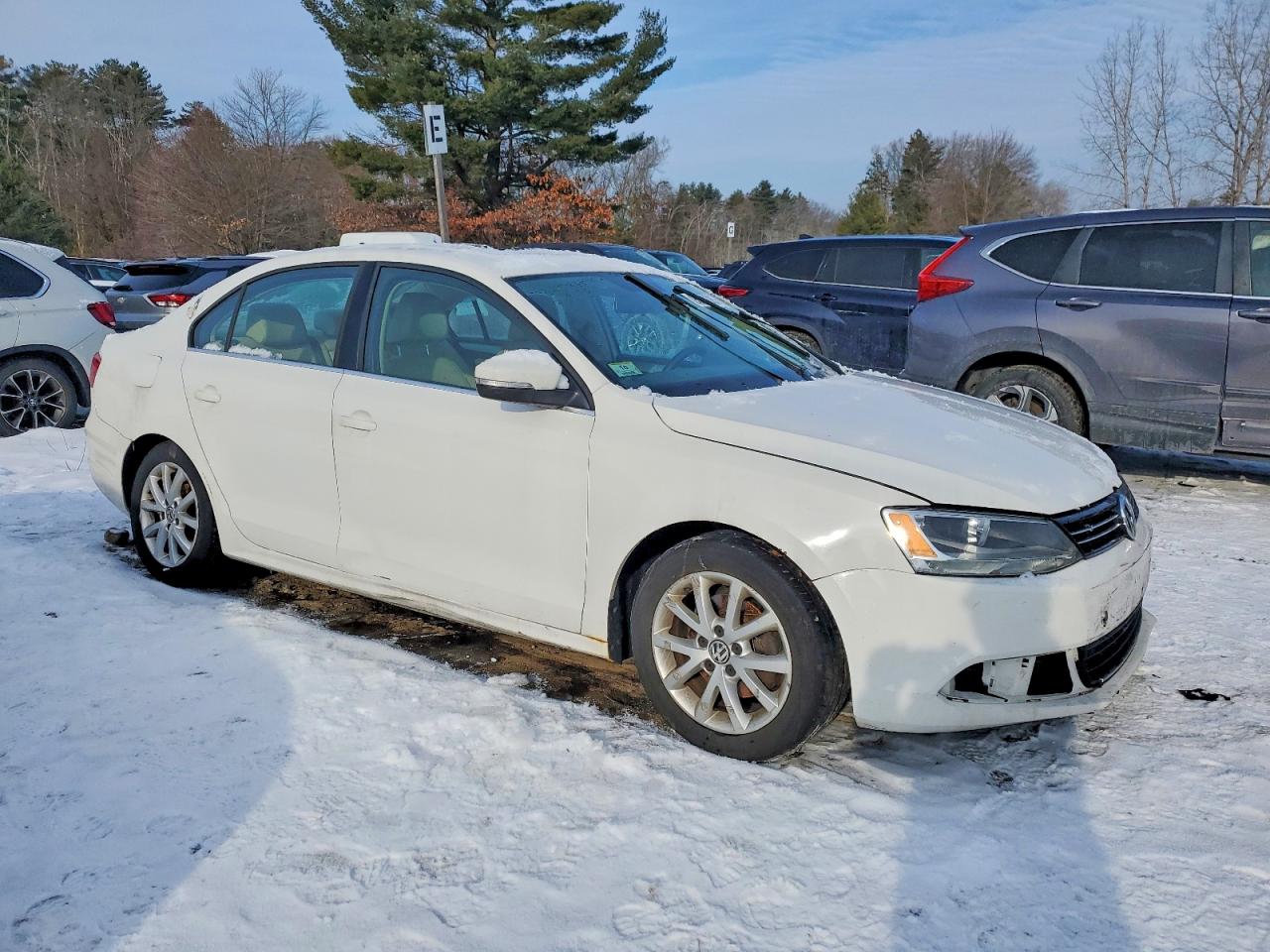2013 VOLKSWAGEN JETTA SE photo 4