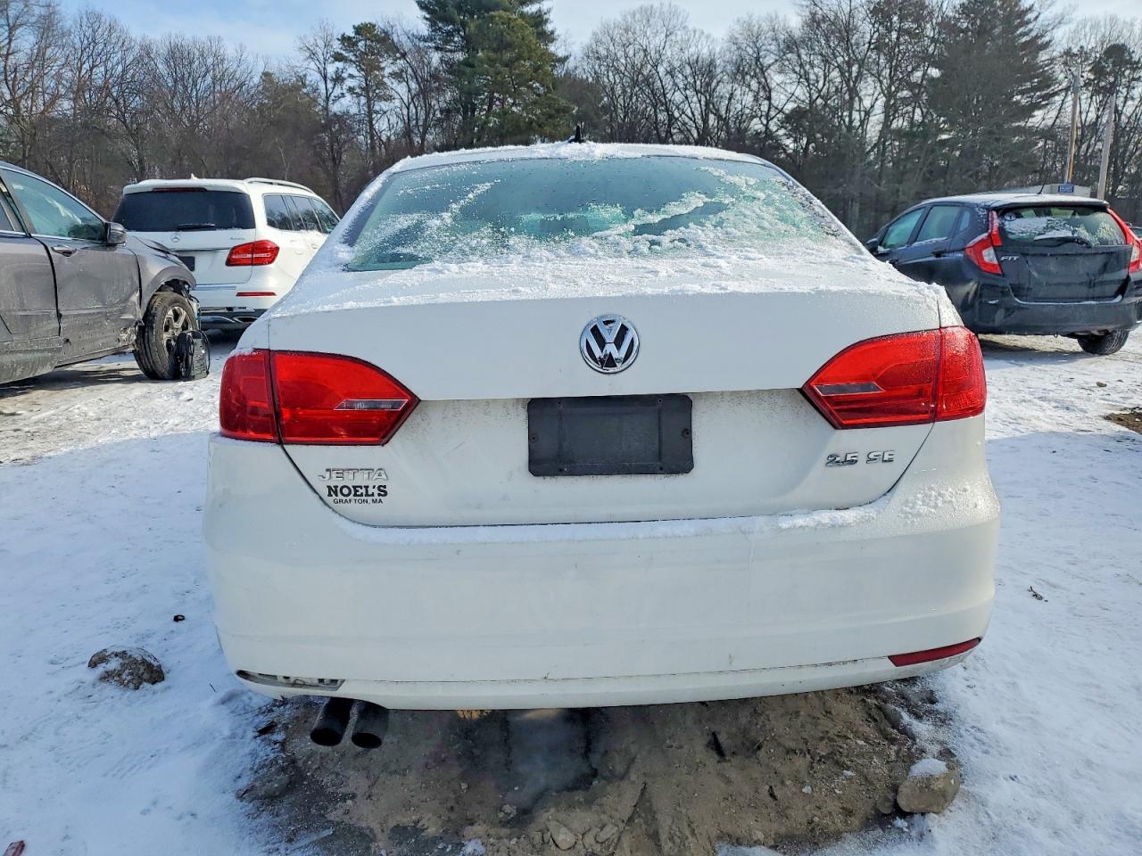 2013 VOLKSWAGEN JETTA SE photo 6