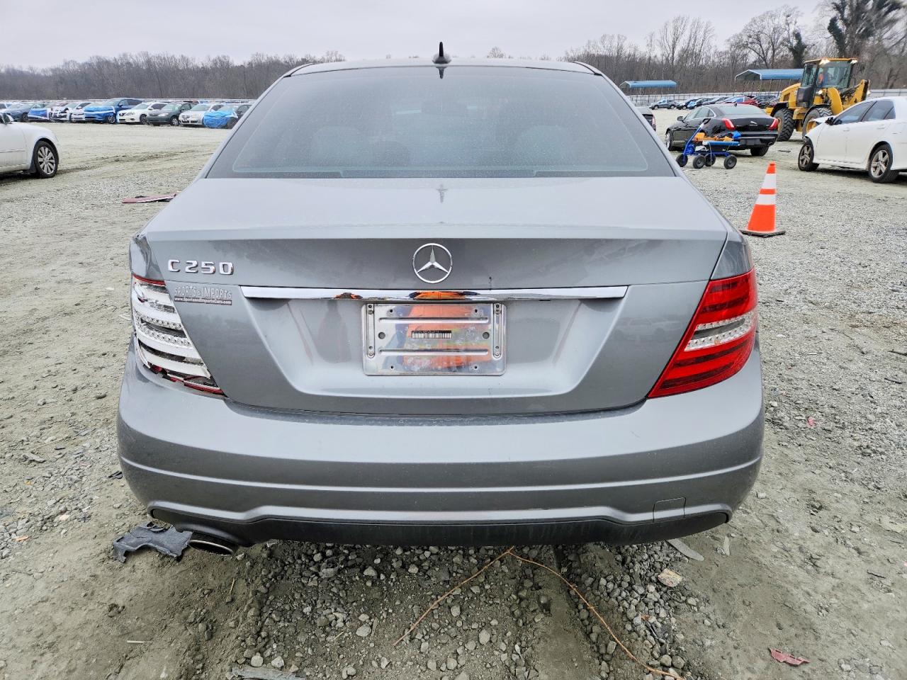 2014 MERCEDES-BENZ C 250 photo 6