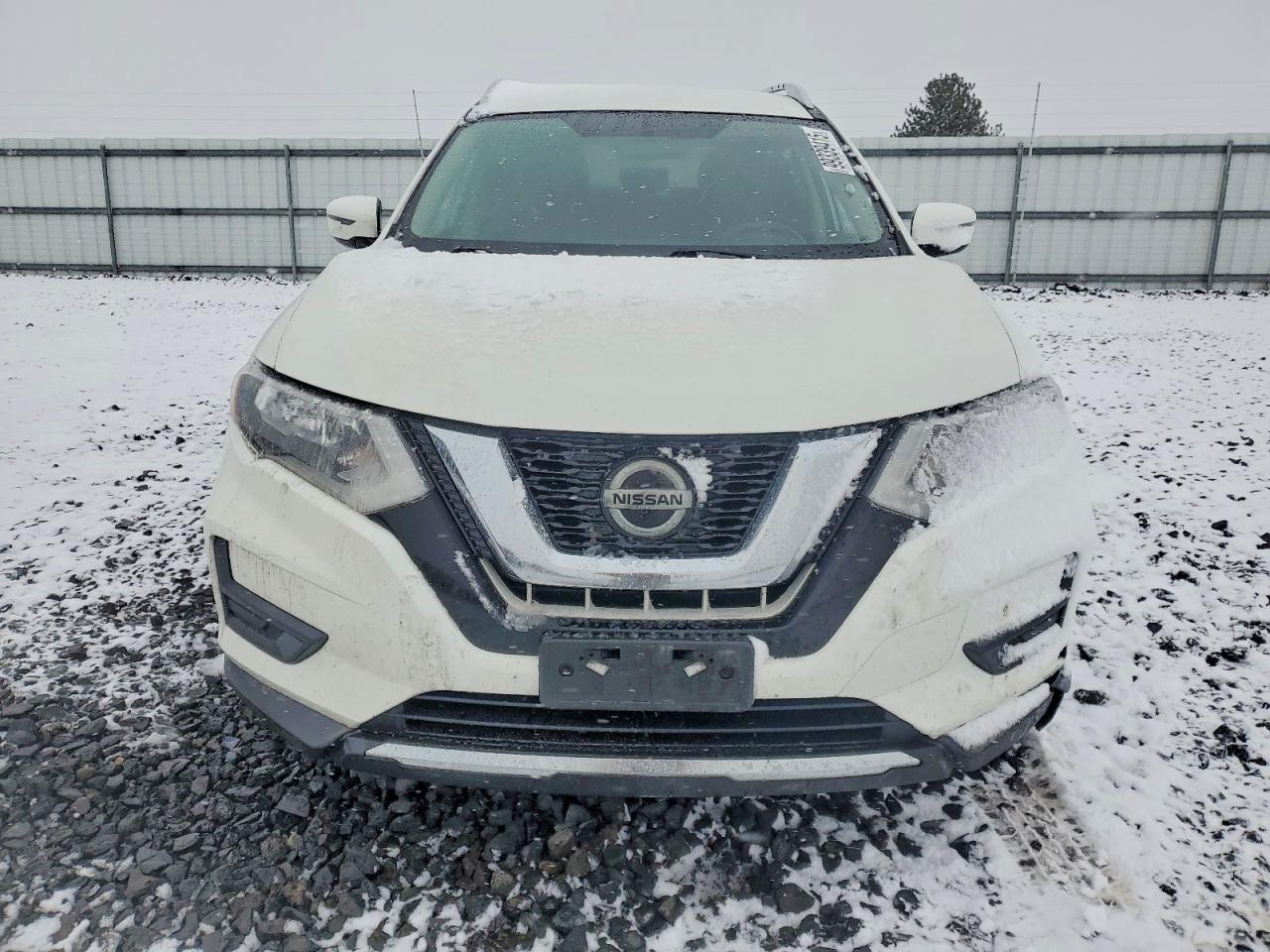 2018 NISSAN ROGUE S photo 5