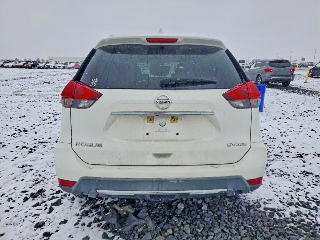 2018 NISSAN ROGUE S photo 6