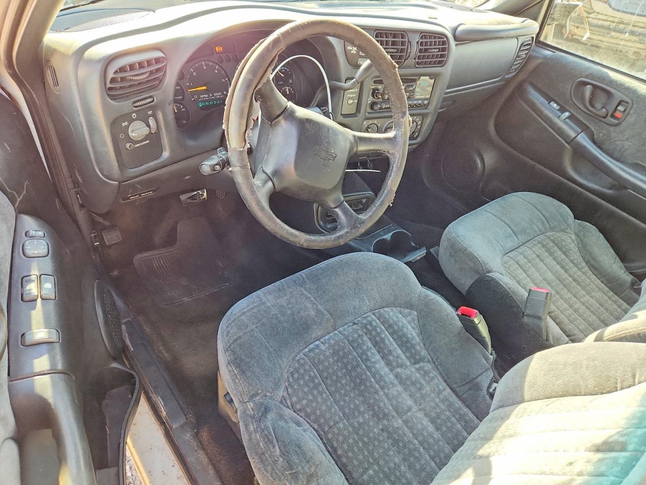 2001 CHEVROLET S TRUCK S10 photo 8