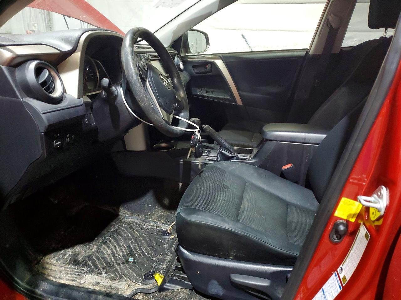 2015 TOYOTA RAV4 LE photo 7