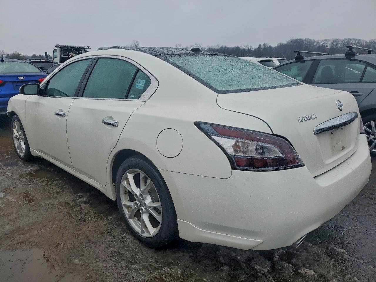 2013 NISSAN MAXIMA S photo 2