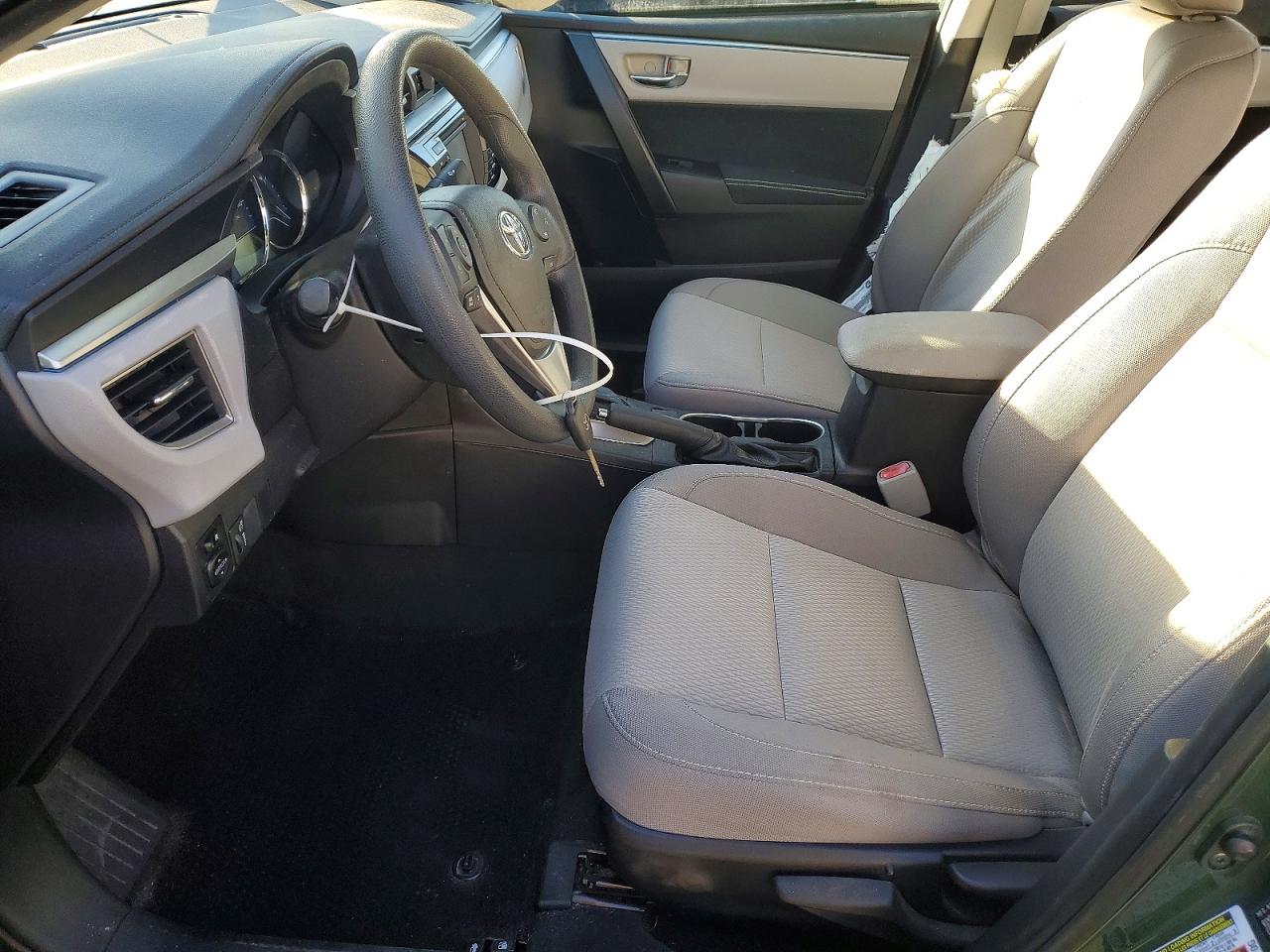 2016 TOYOTA COROLLA L photo 13
