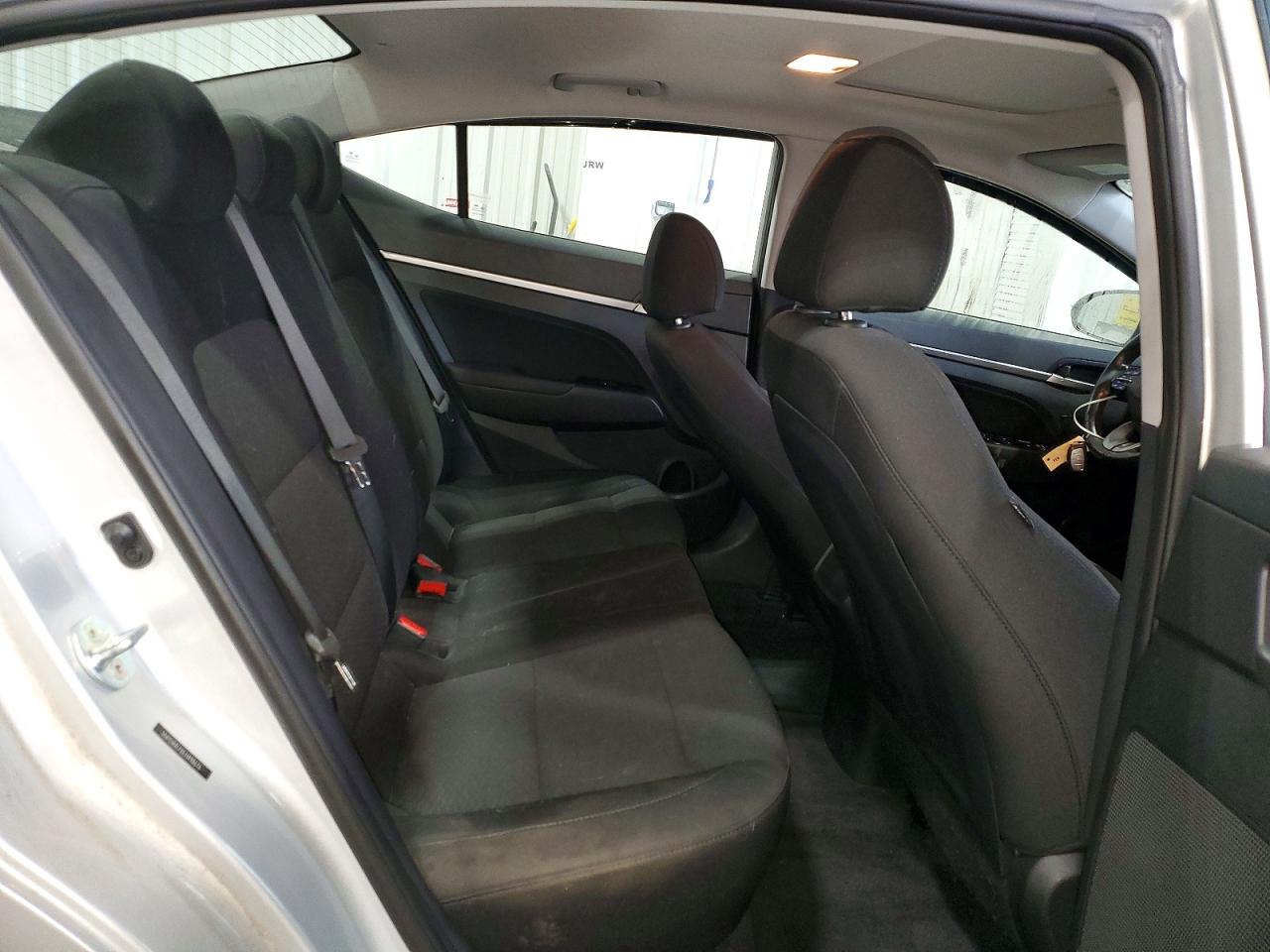 2020 HYUNDAI ELANTRA SEL photo 19