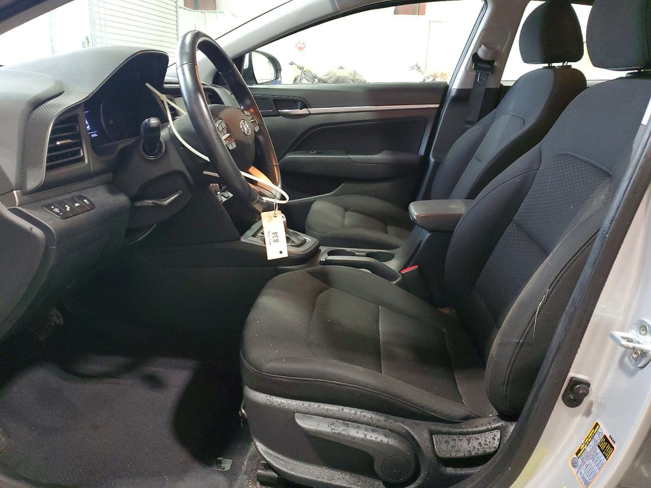 2020 HYUNDAI ELANTRA SEL photo 13
