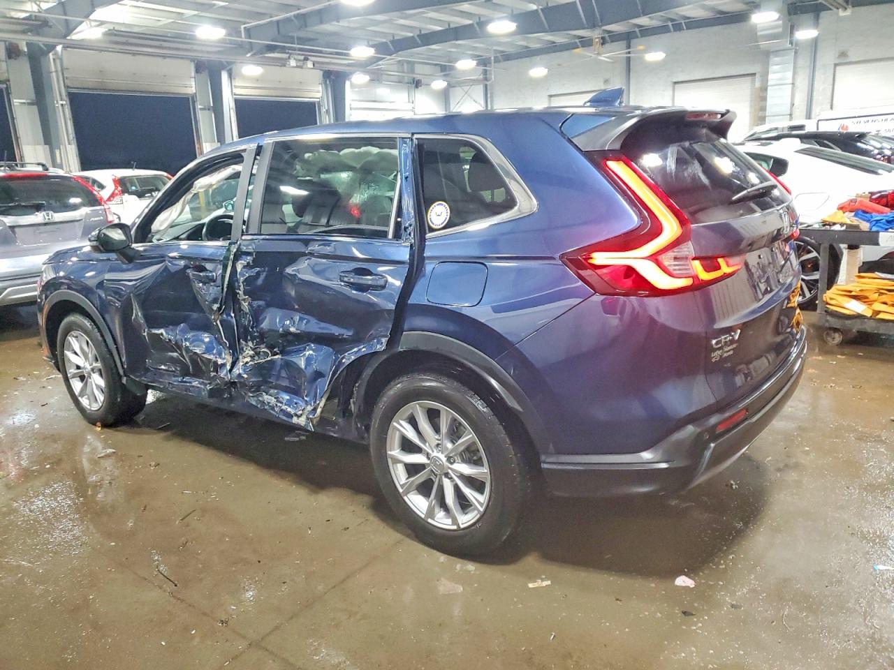 2025 HONDA CR-V EXL photo 2