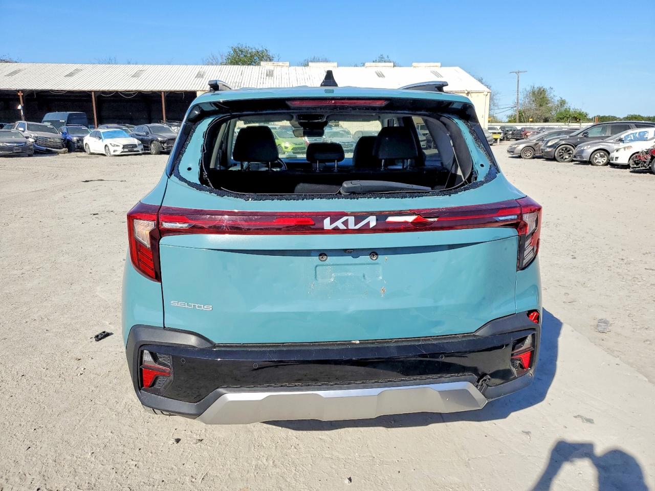 2025 KIA SELTOS EX photo 6