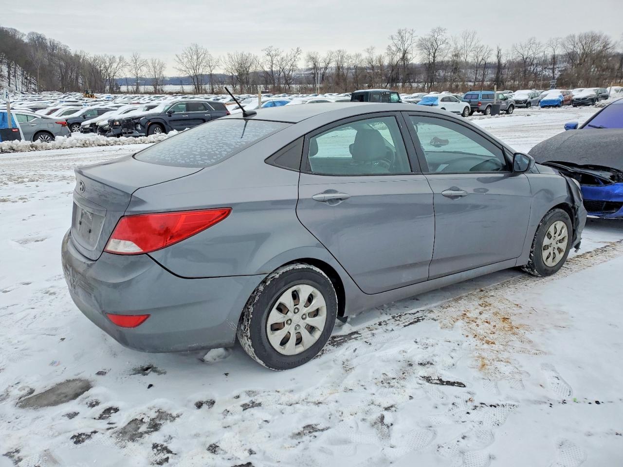 2015 HYUNDAI ACCENT GLS photo 5