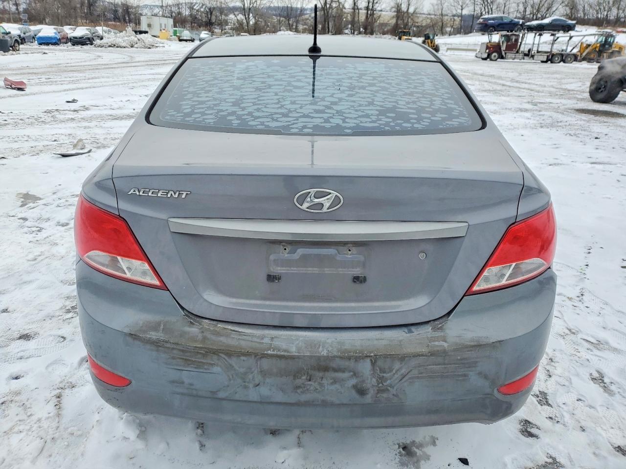 2015 HYUNDAI ACCENT GLS photo 11