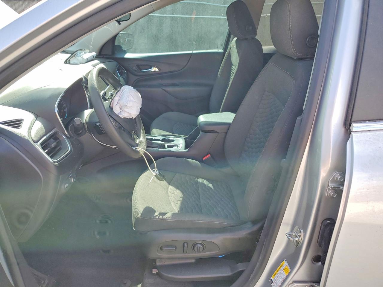 2021 CHEVROLET EQUINOX LT photo 19