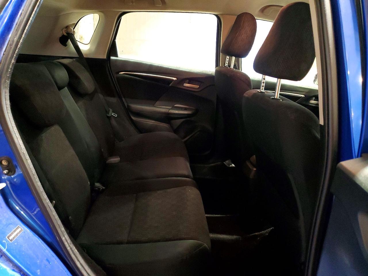 2015 HONDA FIT LX photo 19