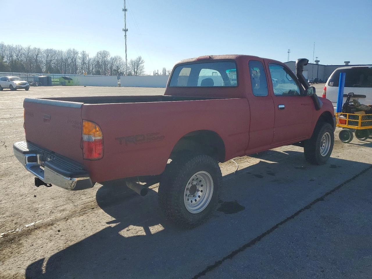 1998 TOYOTA TACOMA XTRACAB photo 3
