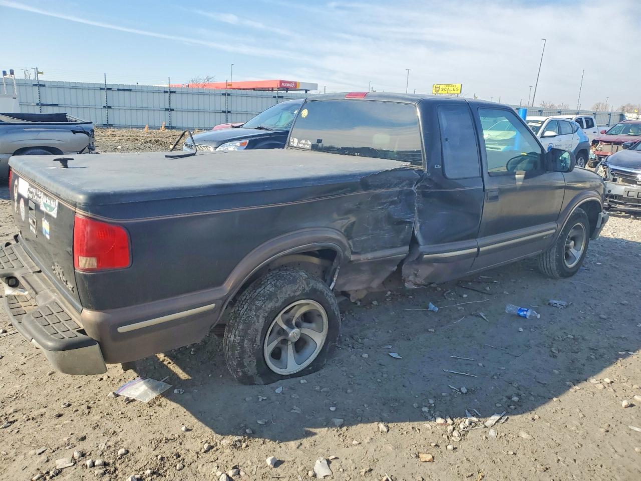 1998 CHEVROLET S TRUCK S10 photo 3