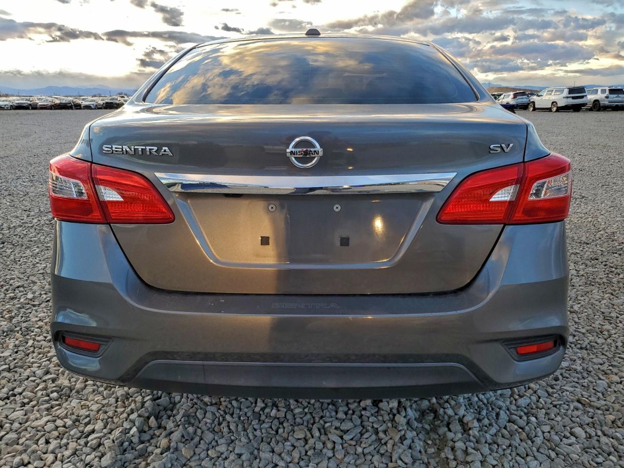 2017 NISSAN SENTRA S photo 6