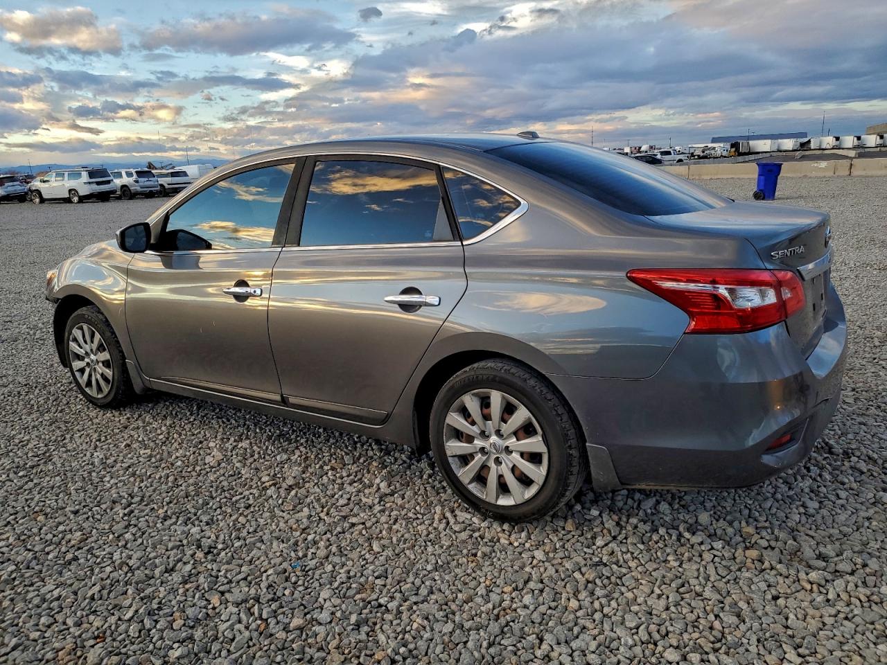 2017 NISSAN SENTRA S photo 2