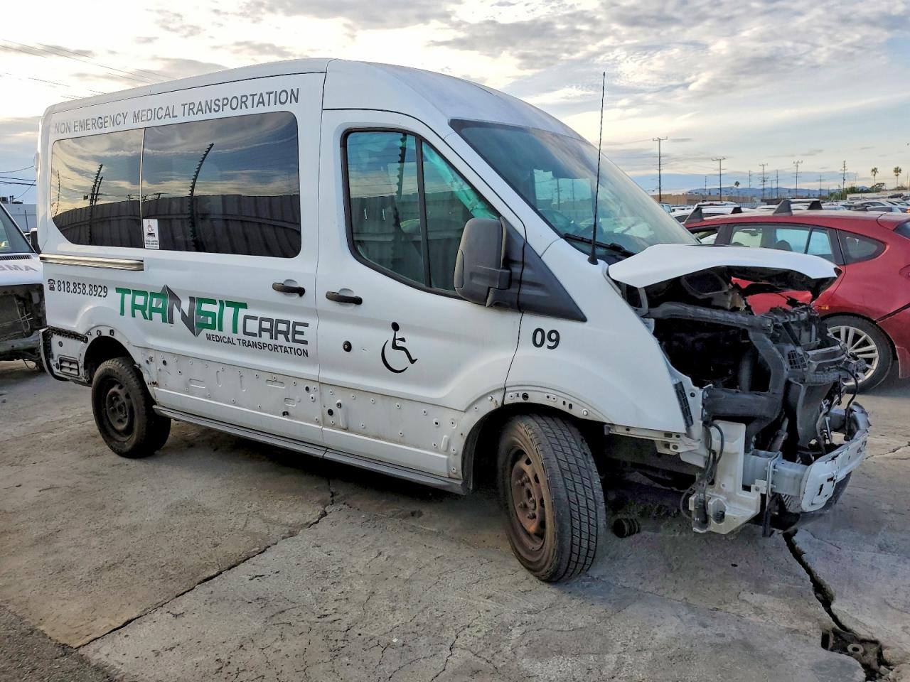 2018 FORD TRANSIT T-150 photo 4