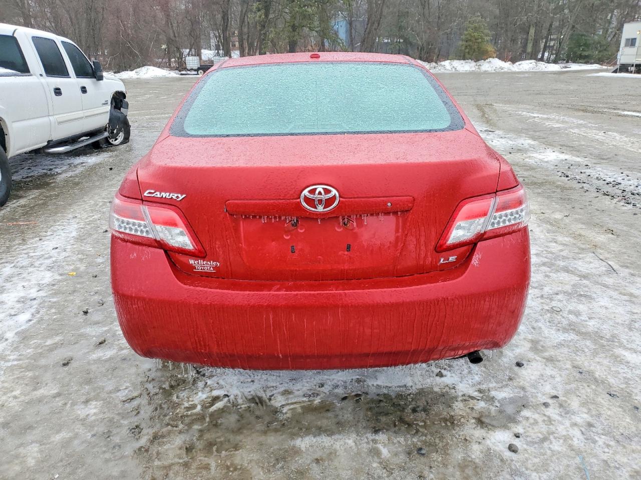 2011 TOYOTA CAMRY BASE photo 6