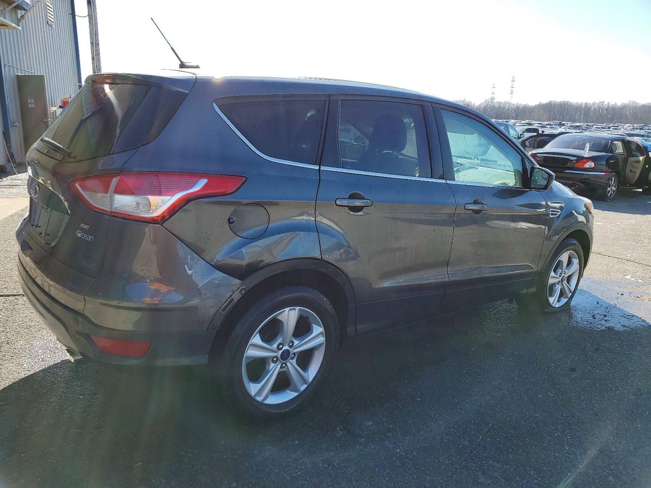 2016 FORD ESCAPE SE photo 3