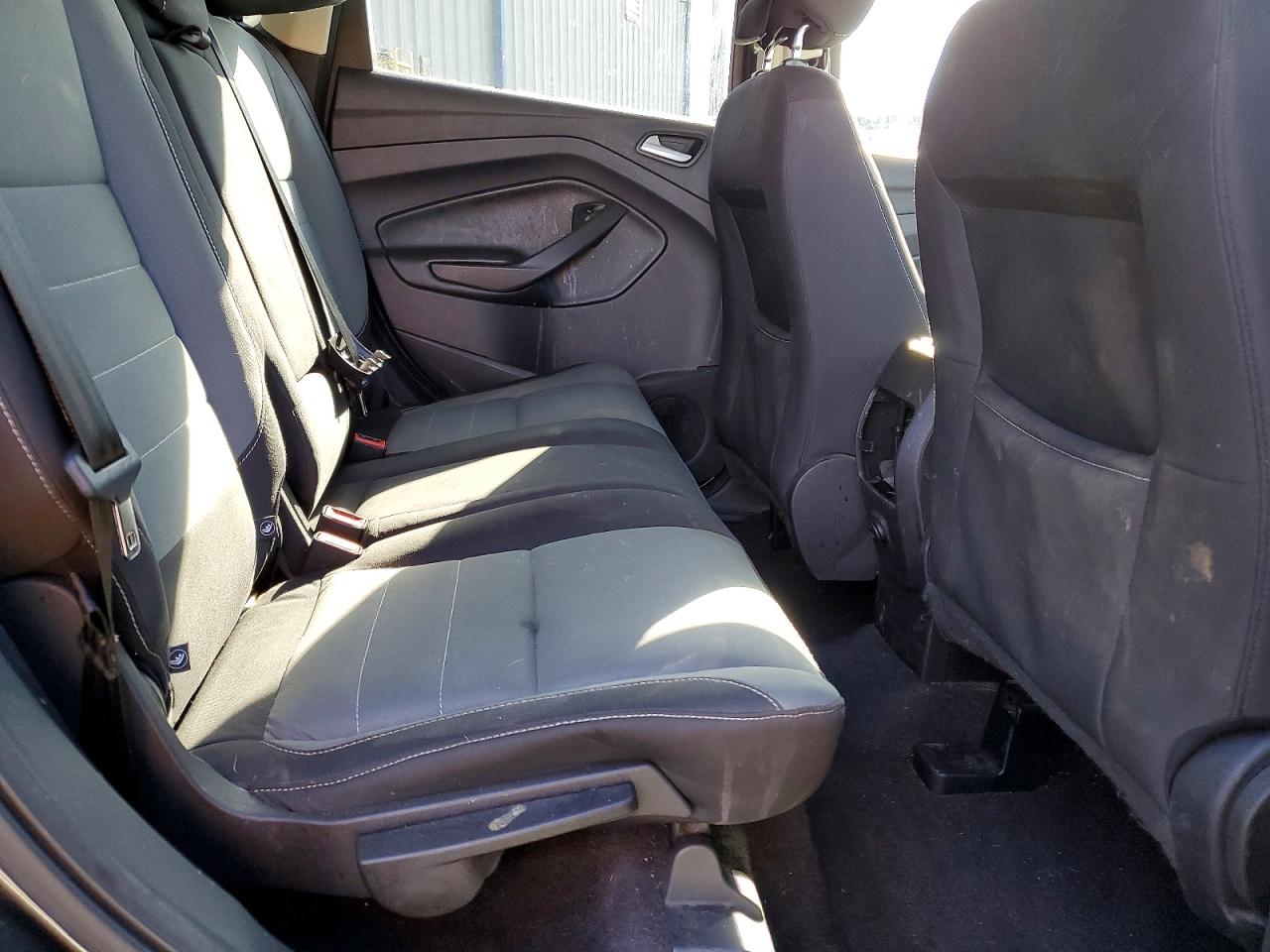 2016 FORD ESCAPE SE photo 11