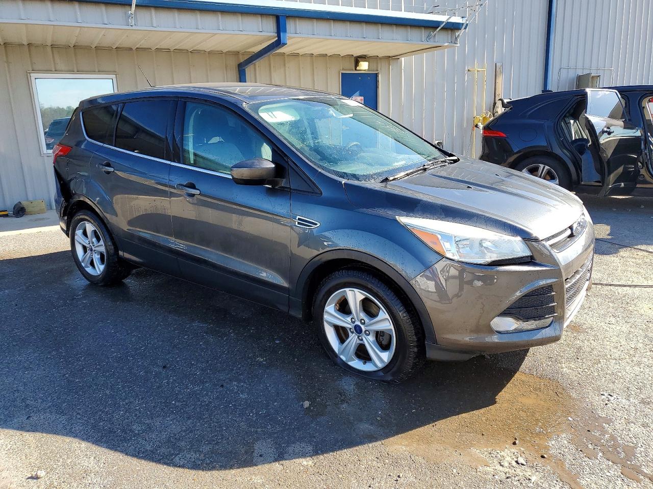 2016 FORD ESCAPE SE photo 4