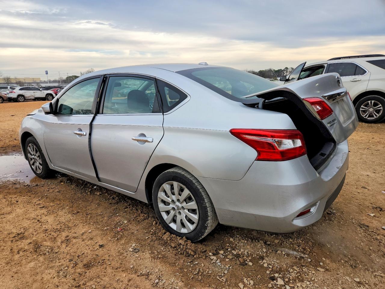 2016 NISSAN SENTRA S photo 2