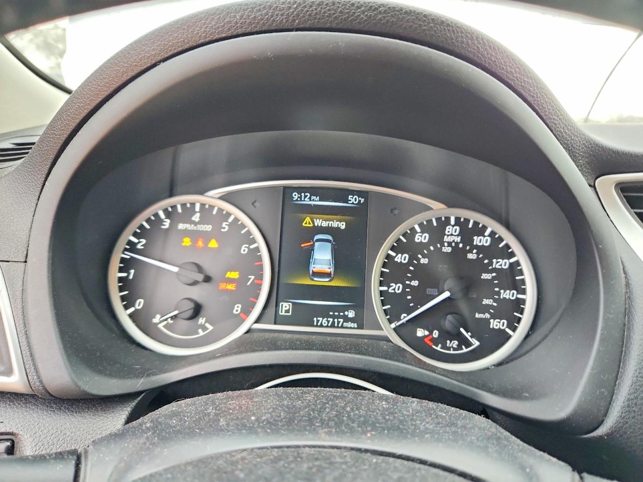 2016 NISSAN SENTRA S photo 9