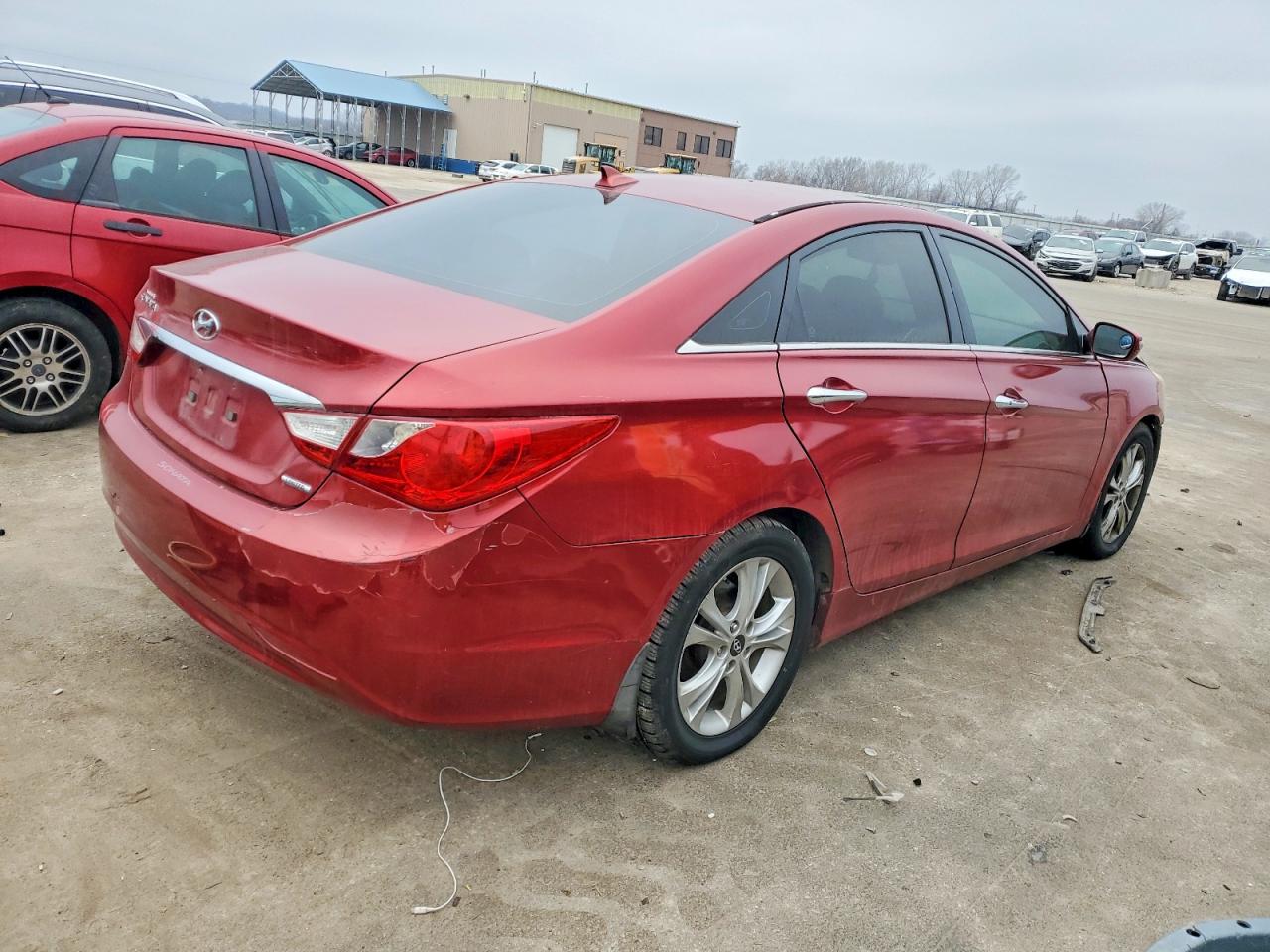 2013 HYUNDAI SONATA SE photo 3