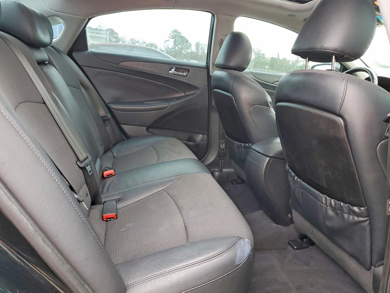 2013 HYUNDAI SONATA SE photo 10