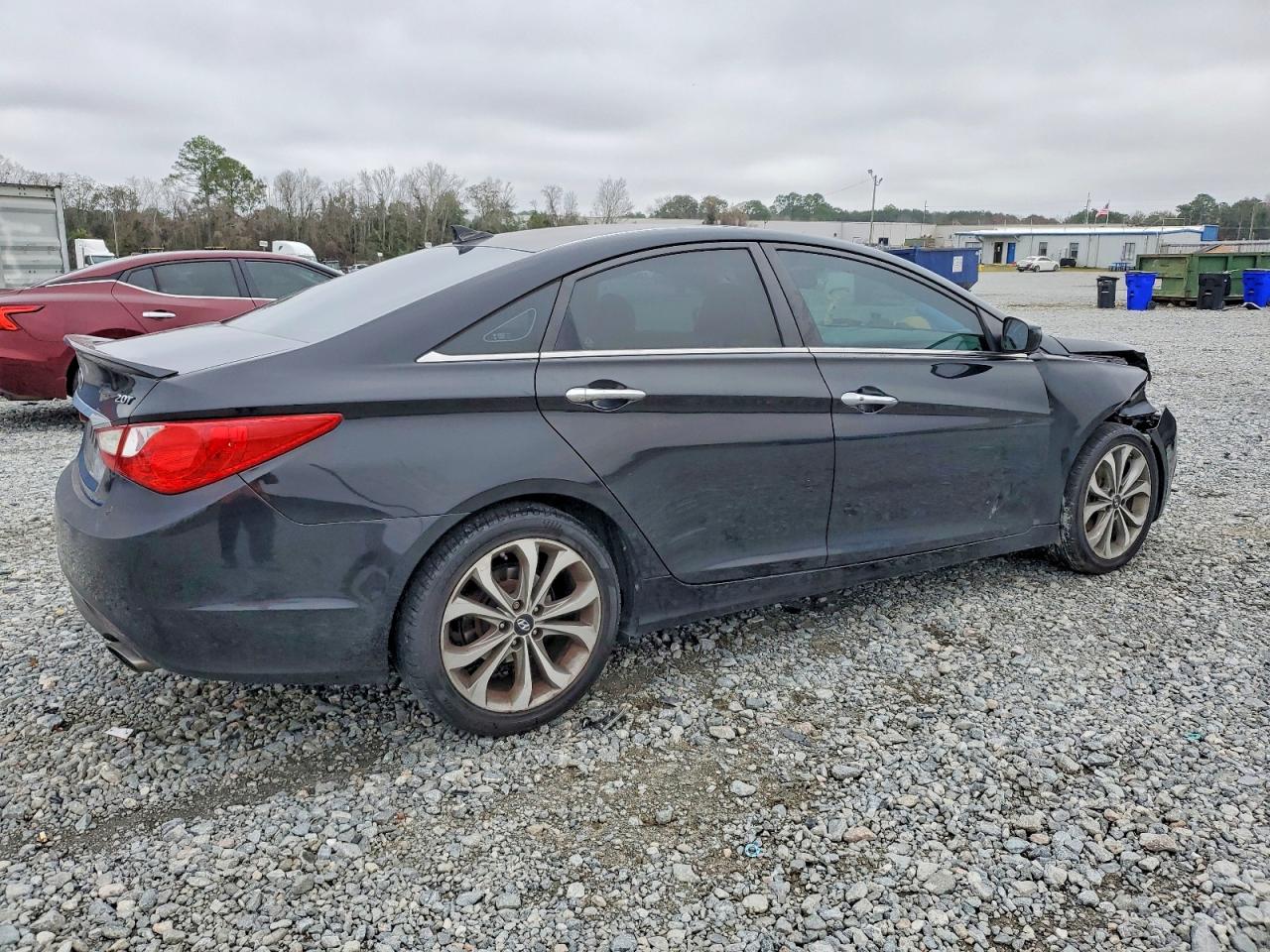 2013 HYUNDAI SONATA SE photo 3