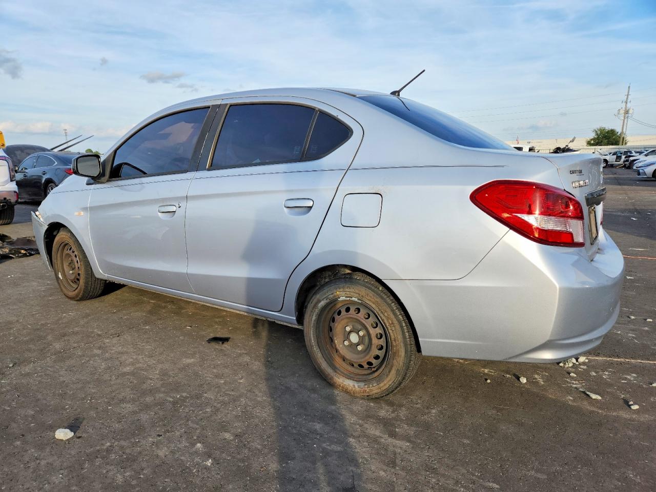 2017 MITSUBISHI MIRAGE G4 ES photo 2