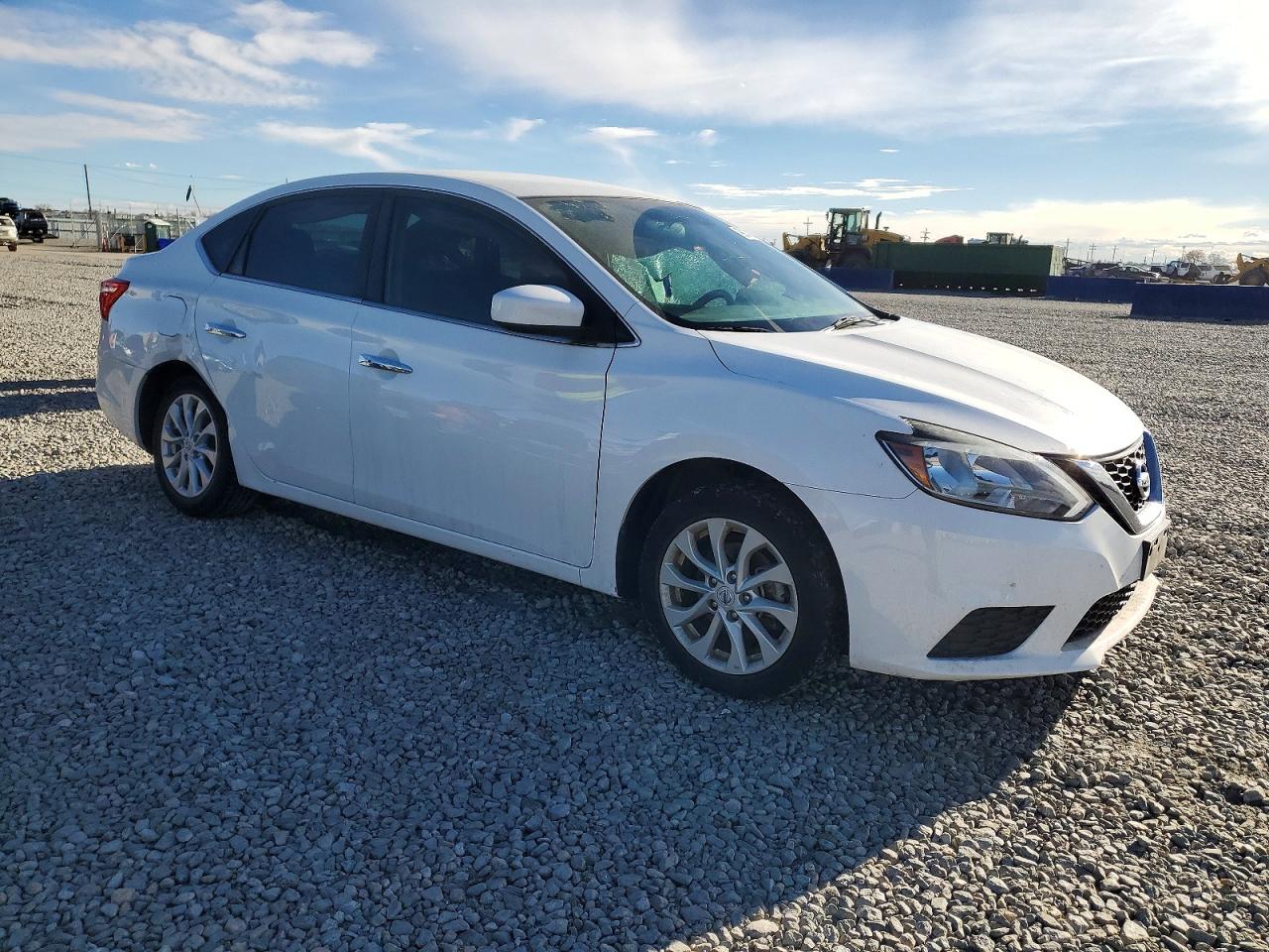 2019 NISSAN SENTRA S photo 4