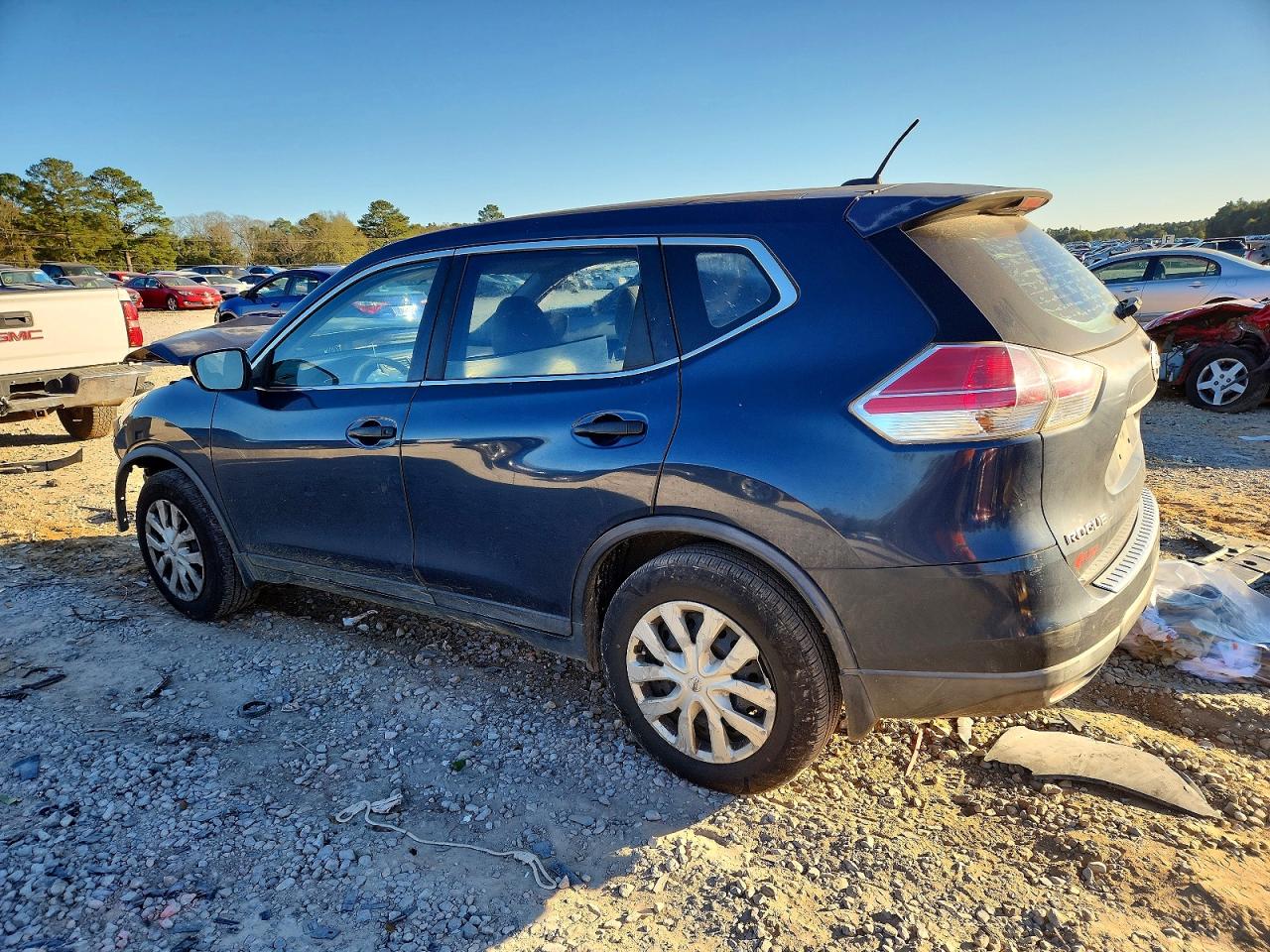 2016 NISSAN ROGUE S photo 2