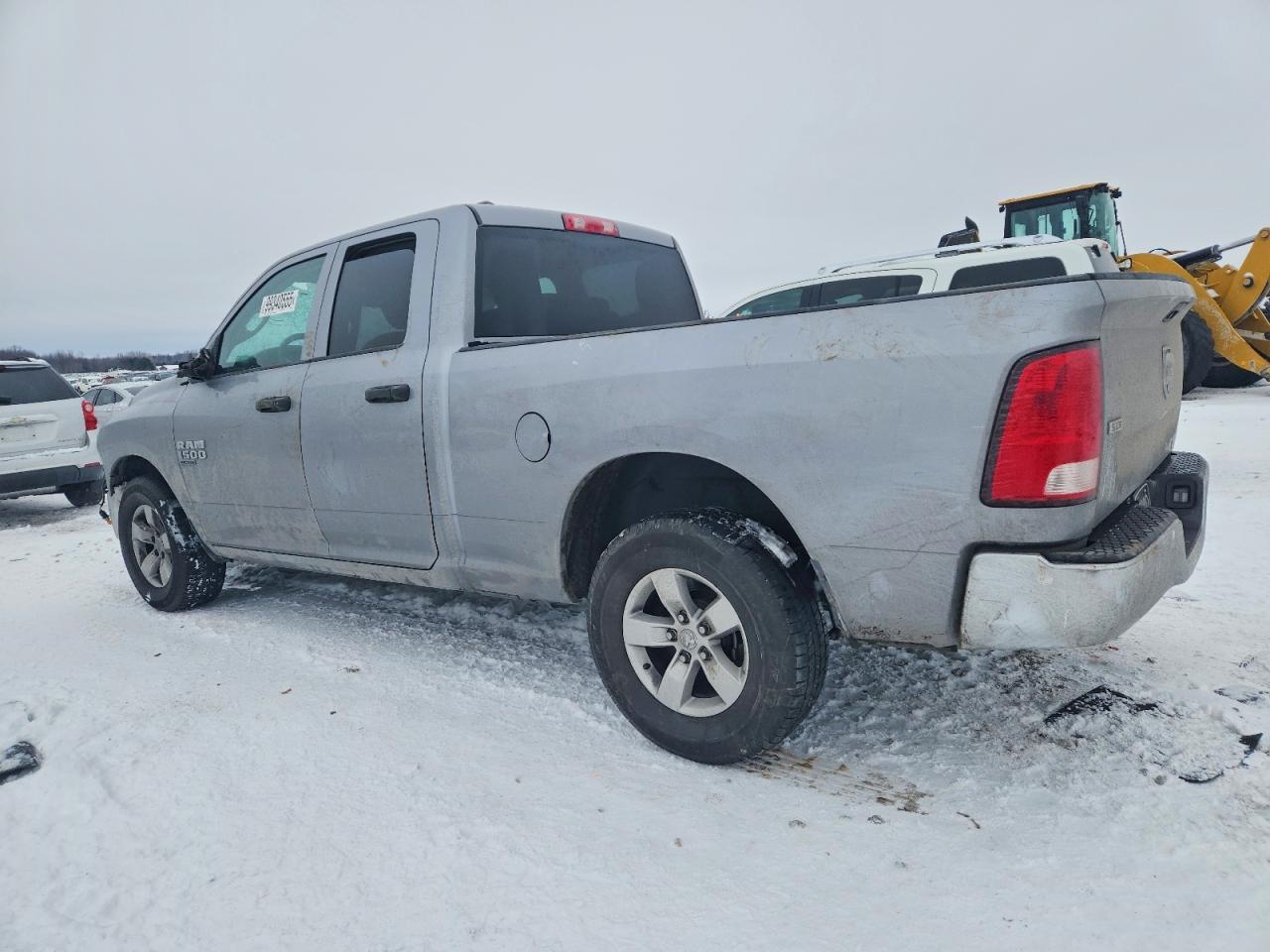 2024 RAM 1500 CLASSIC SLT photo 2